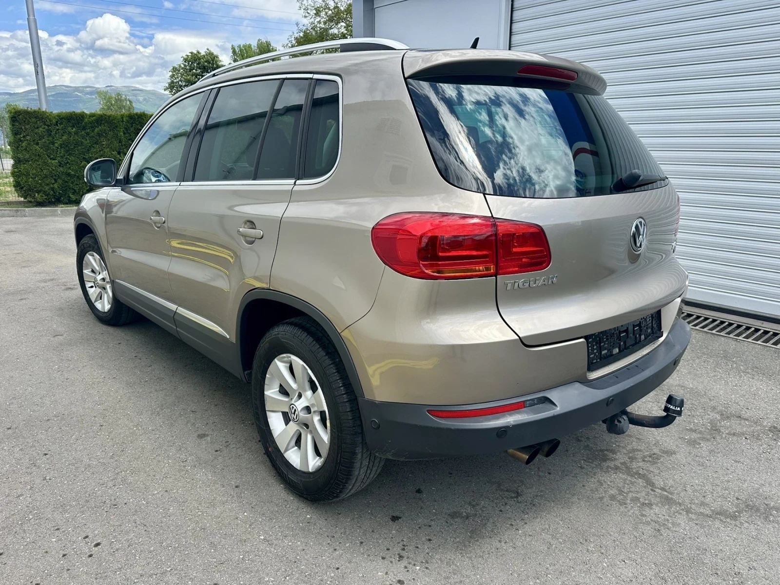 VW Tiguan 2.0 TFSI , снимка 5 - Автомобили и джипове - 54564608