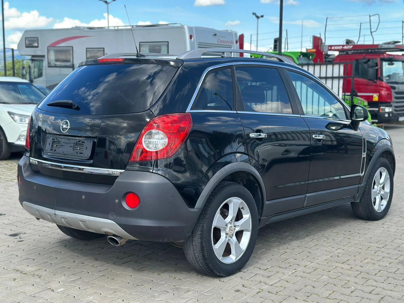 Opel Antara / 2.0D / 150HP / AUTOMAT / KOJA /, снимка 5 - Автомобили и джипове - 54633536