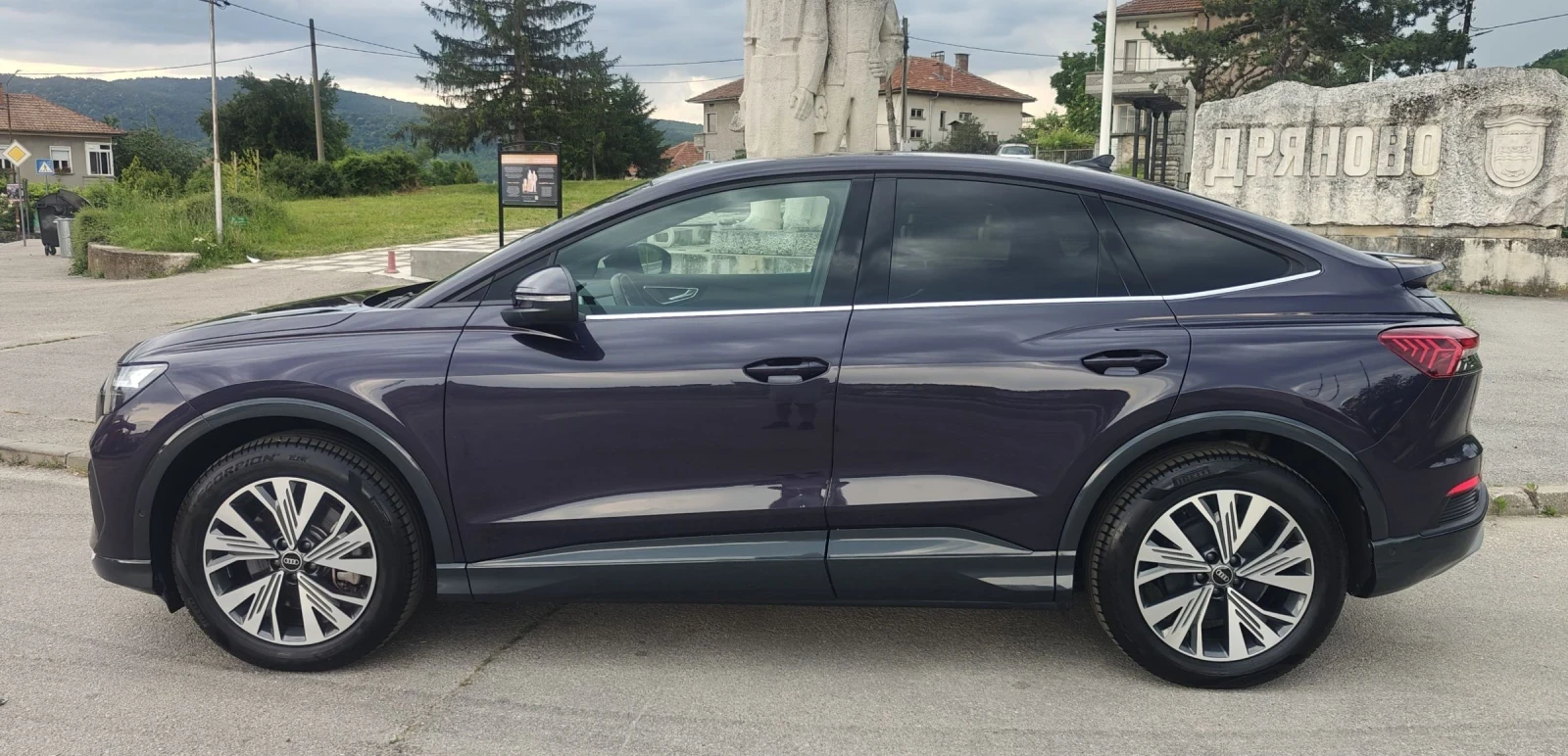 Audi Q4 Etron 40 Sportback/82kwh/PANO/SOH 96%, снимка 8 - Автомобили и джипове - 54894978