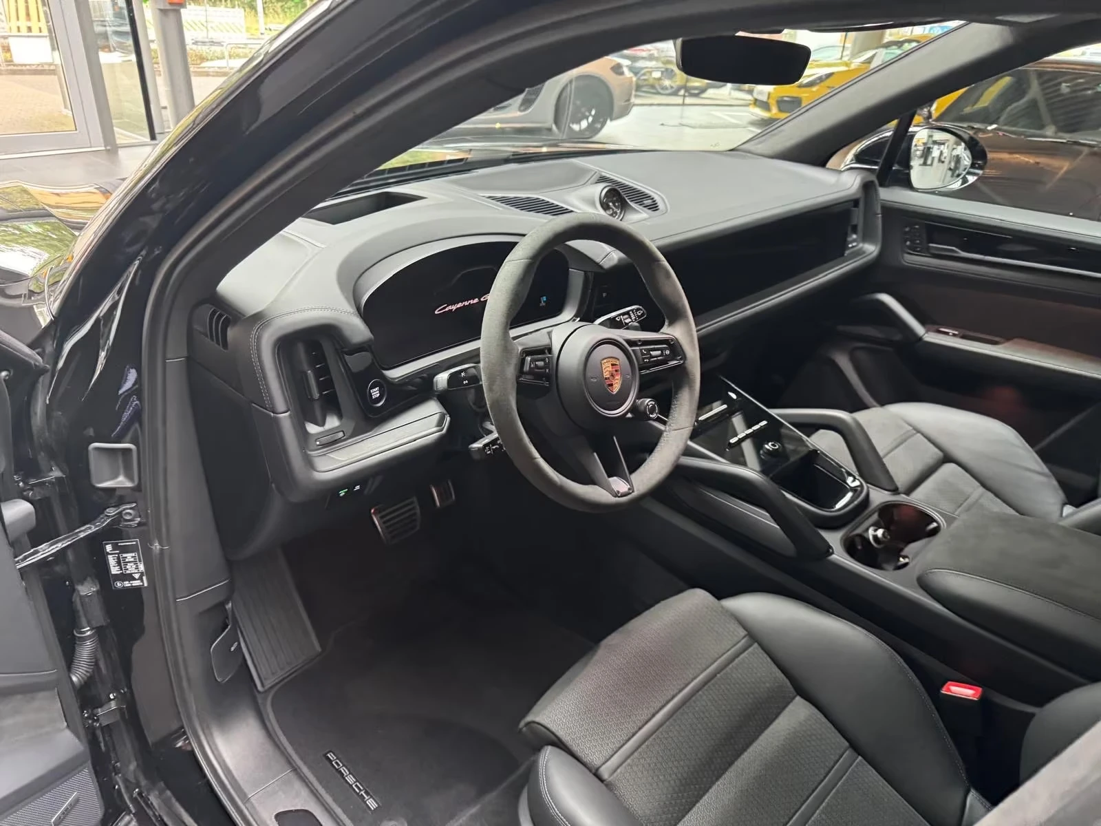 Porsche Cayenne GTS SPORT-DESIGN BOSE CHRONO PANORAMA 360, снимка 3 - Автомобили и джипове - 55211739