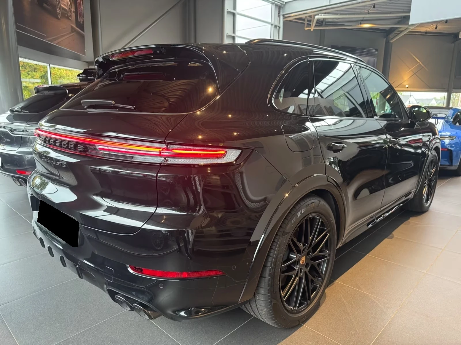 Porsche Cayenne GTS SPORT-DESIGN BOSE CHRONO PANORAMA 360, снимка 2 - Автомобили и джипове - 55211739