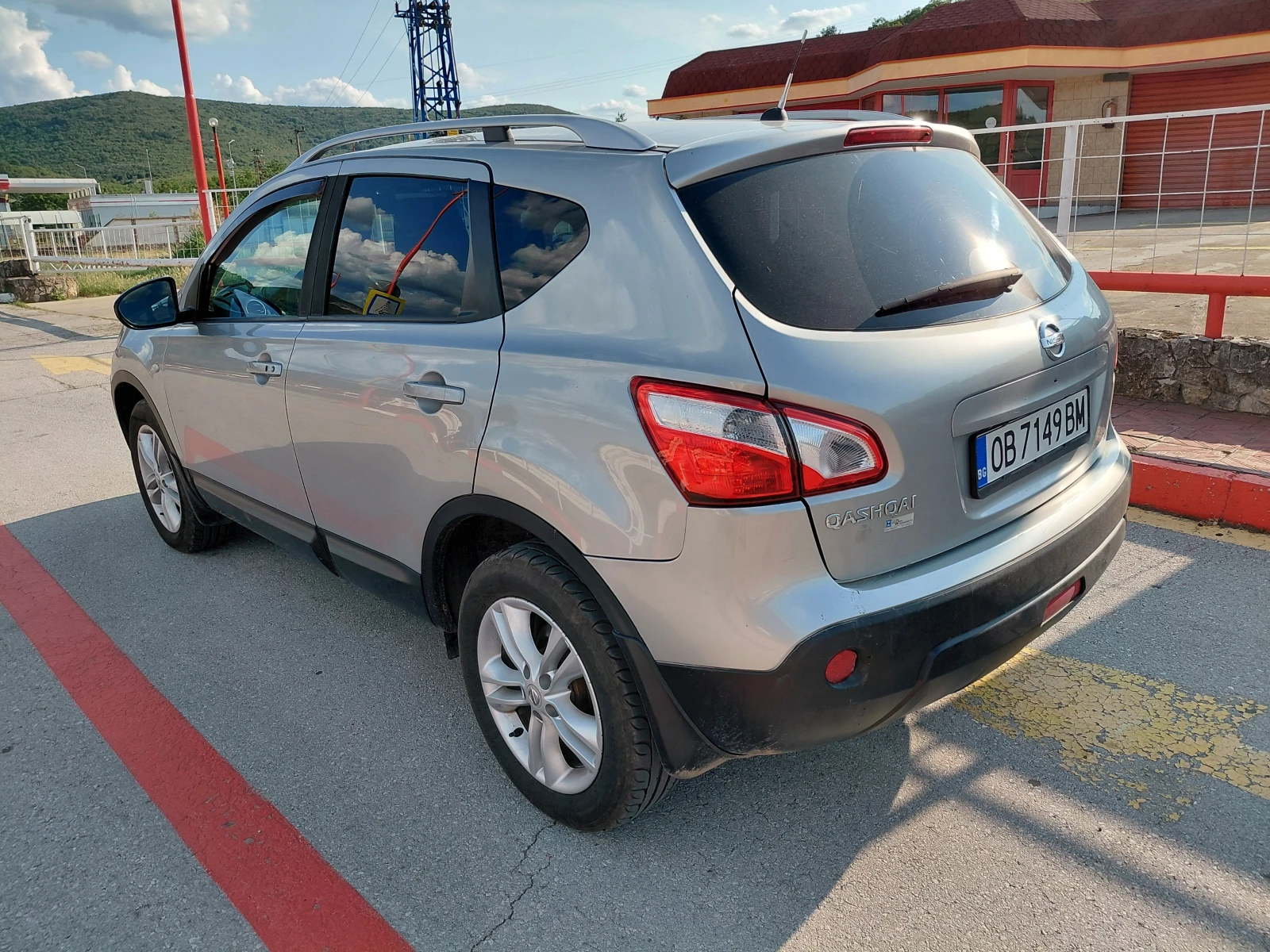 Nissan Qashqai, снимка 4 - Автомобили и джипове - 55250159