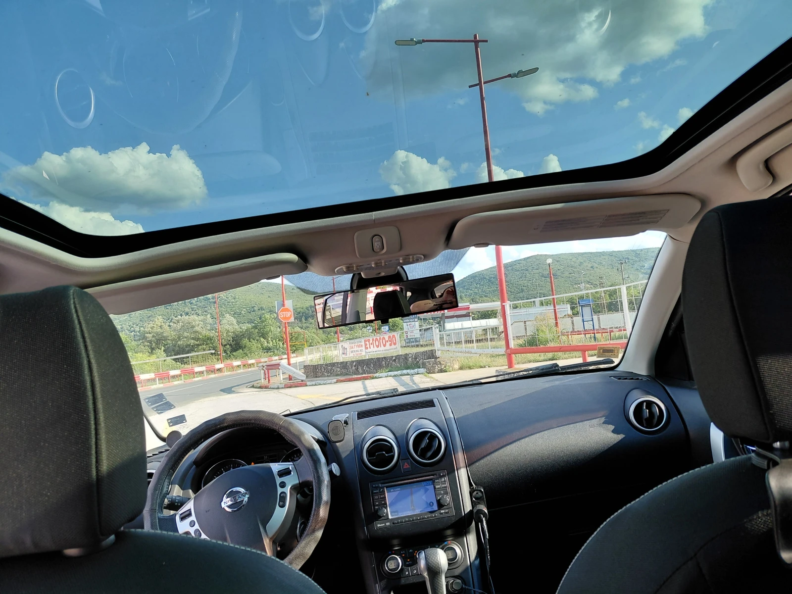Nissan Qashqai, снимка 6 - Автомобили и джипове - 55250159