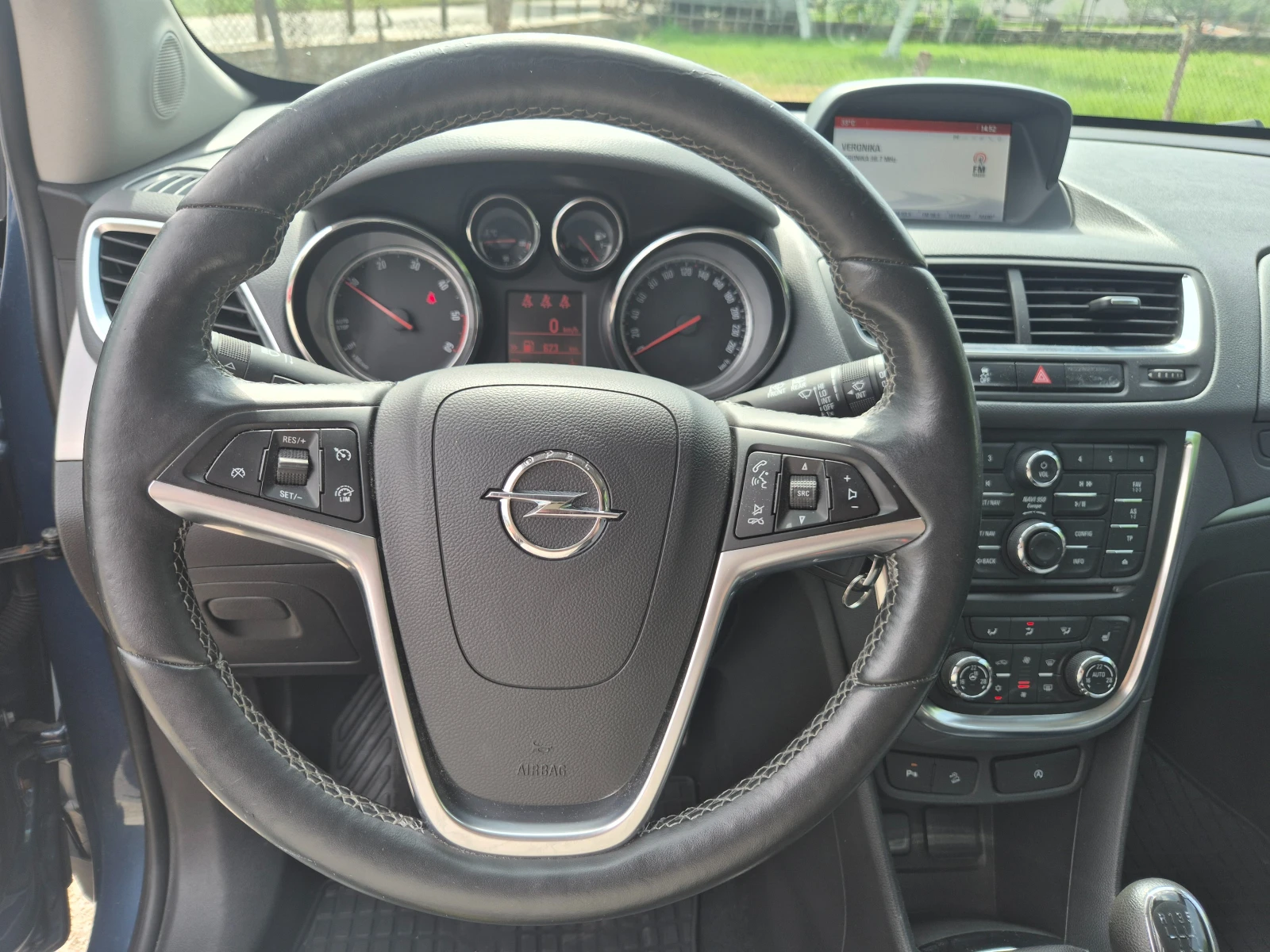 Opel Mokka 1.6/4x4/Full, снимка 14 - Автомобили и джипове - 55382611