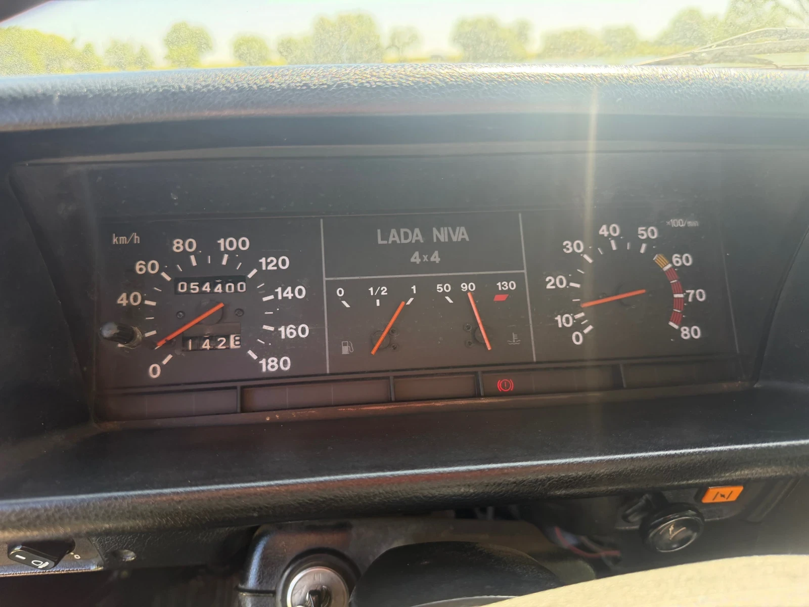 Lada Niva 1.6, снимка 8 - Автомобили и джипове - 55689204