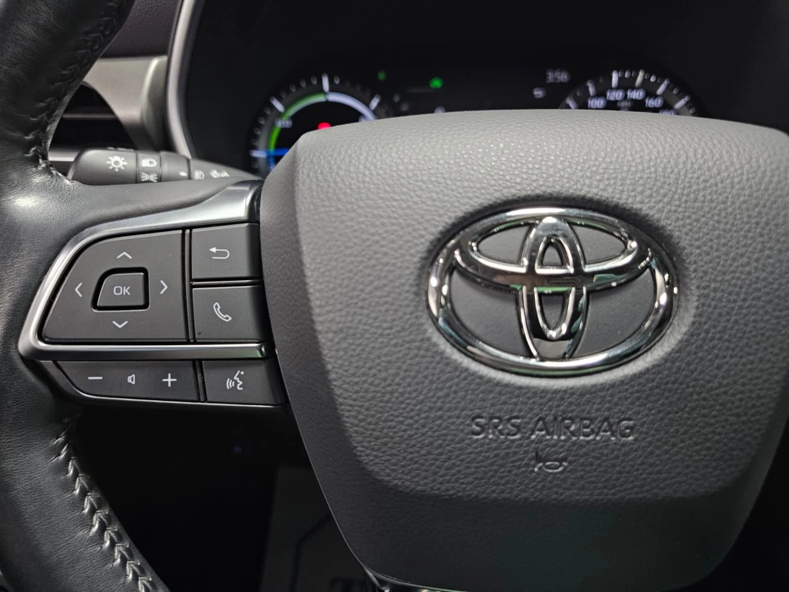 Toyota Highlander * Hybrid XLE * CARFAX * ОПЦИЯ ЗА ФИНАНСИРАНЕ , снимка 17 - Автомобили и джипове - 56080013