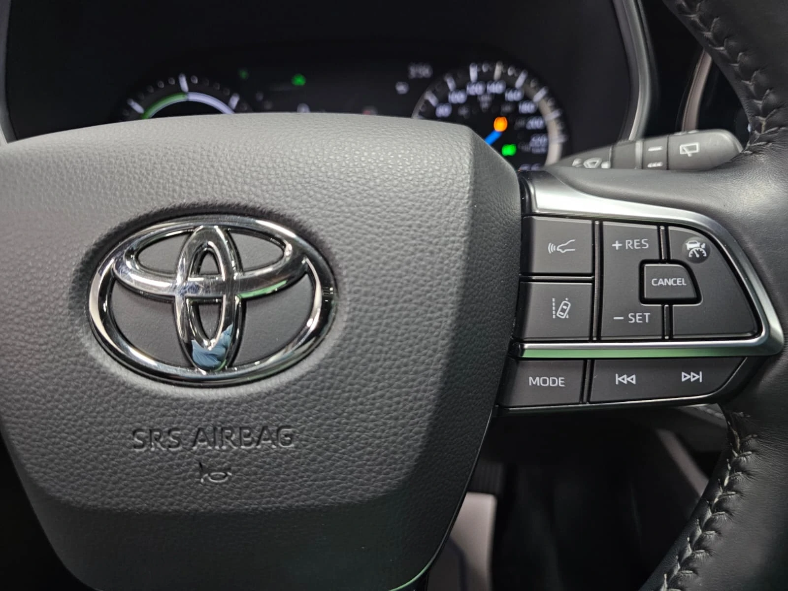 Toyota Highlander * Hybrid XLE * CARFAX * ОПЦИЯ ЗА ФИНАНСИРАНЕ , снимка 16 - Автомобили и джипове - 56080013