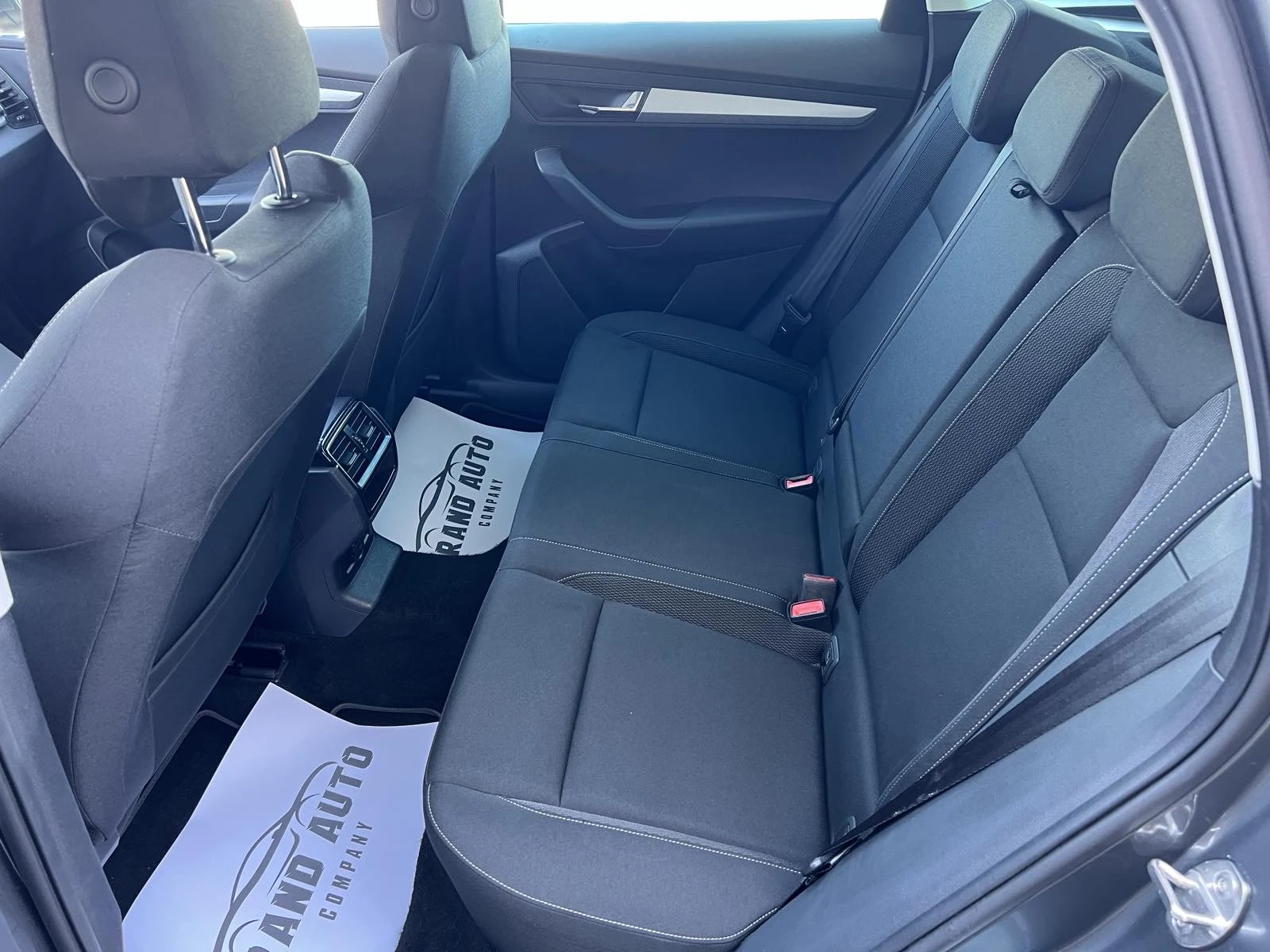 Skoda Karoq * Executive * 2.0 TDI * FACE LIFT * 150 k.c. | Mobile.bg � ����������� 10