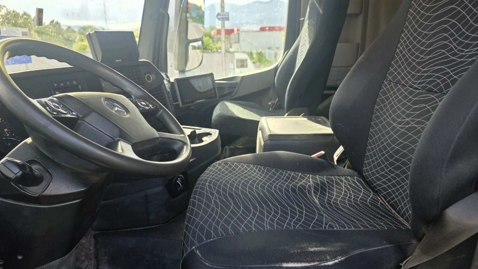 Mercedes-Benz Arocs 32 51 EURO 6 8X4, снимка 10 - Камиони - 54856508