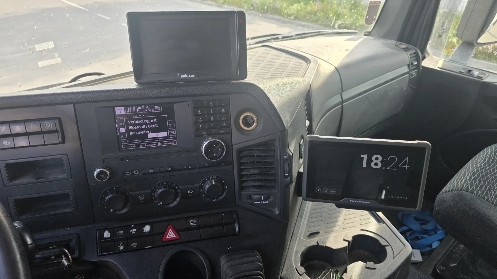 Mercedes-Benz Arocs 32 51 EURO 6 8X4, снимка 13 - Камиони - 54856508