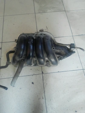 всмукателен колектор Тойота Рав4 2.0Б 07г.