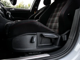 VW Golf * АВТО КРЕДИТ* ЦЕНА ДО БГ * СЕРВИЗНА ИСТОРИЯ *  - 34999 лв. / 17894.70 € - 87711675 11