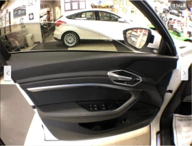 Audi E-Tron ПОДГРЕВ* ПАНОРАМА* LANE* ASSIST* CARPLAY*  - 44900 лв. / 22957.01 € - 54692344 9