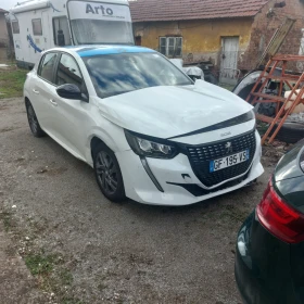 Peugeot 208 1.2i AVTOMATIK 