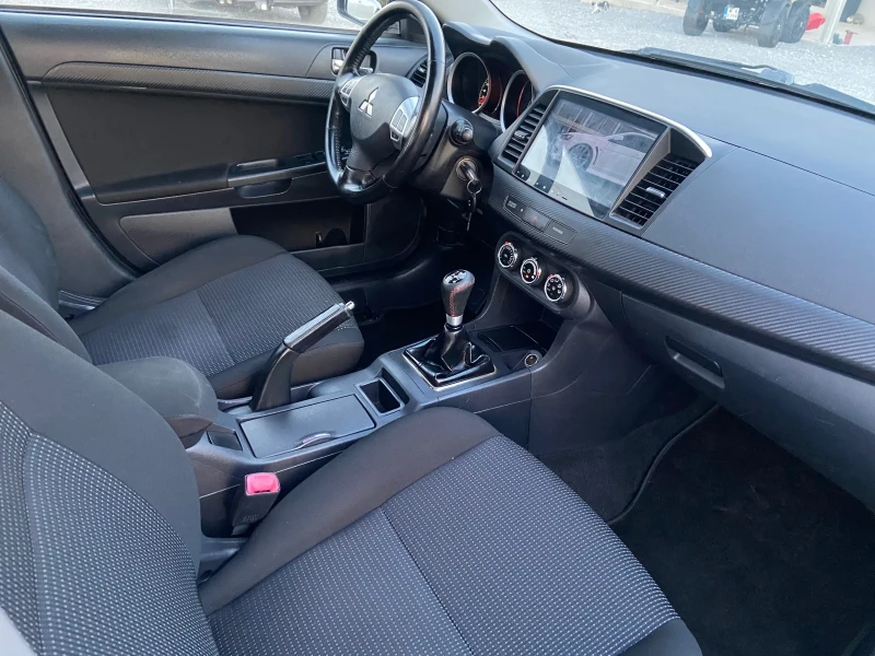 Mitsubishi Lancer 1.8i face navi, снимка 11 - Автомобили и джипове - 46931549