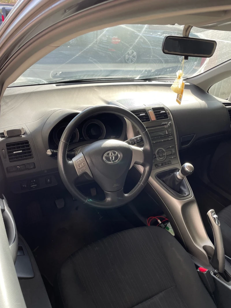 Toyota Auris 2.0 D4D, снимка 7 - Автомобили и джипове - 47486999