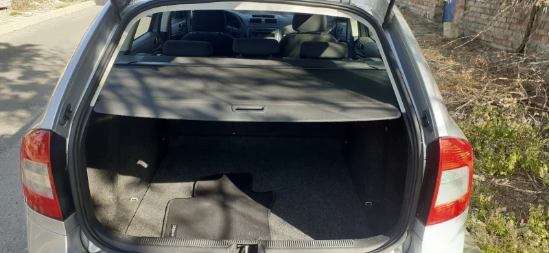 Skoda Octavia, снимка 7 - Автомобили и джипове - 52522954