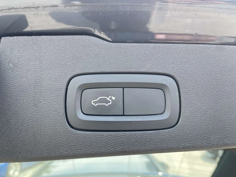 Volvo V60 D4 Business Plus 190 к.с Автомат, Сменен ангренаж, снимка 16 - Автомобили и джипове - 52612313