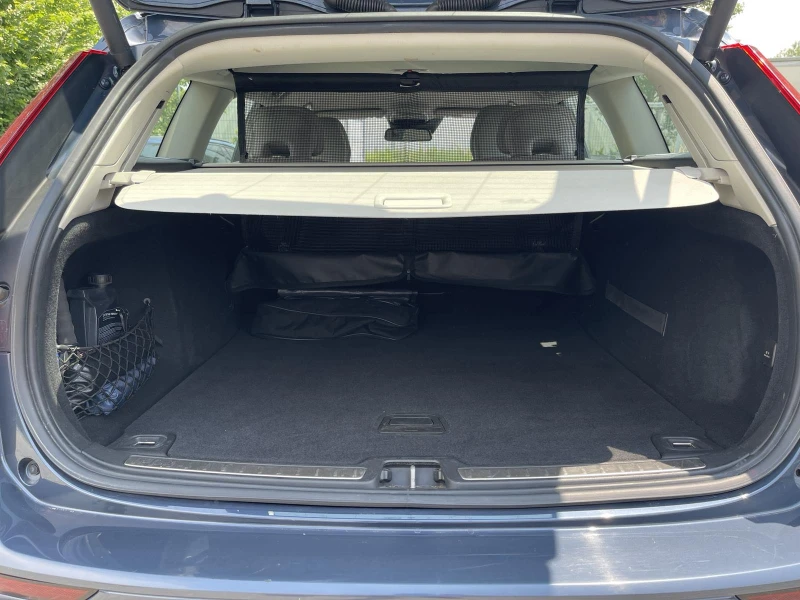 Volvo V60 D4 Business Plus 190 к.с Автомат, Сменен ангренаж, снимка 7 - Автомобили и джипове - 52612313