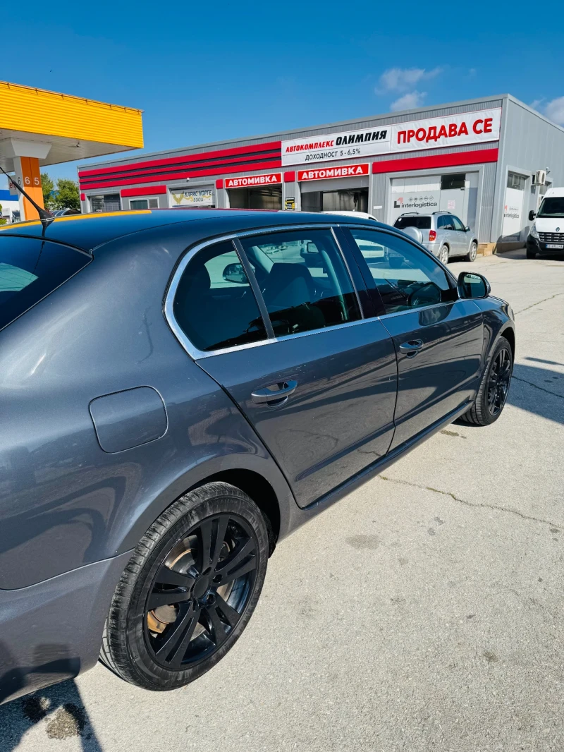 Skoda Superb 2.0 TDI, снимка 4 - Автомобили и джипове - 52449361
