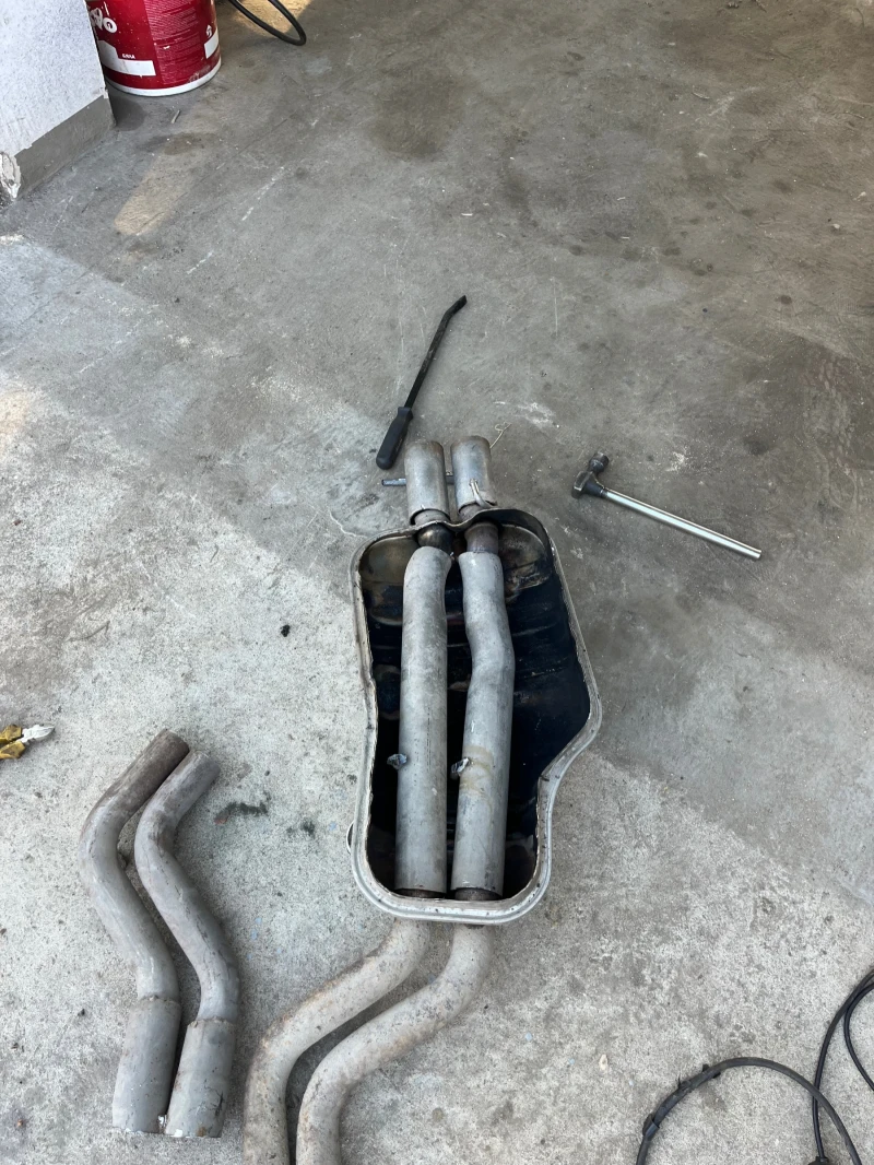 BMW 330 Ръчка, само задно, снимка 16 - Автомобили и джипове - 52248549