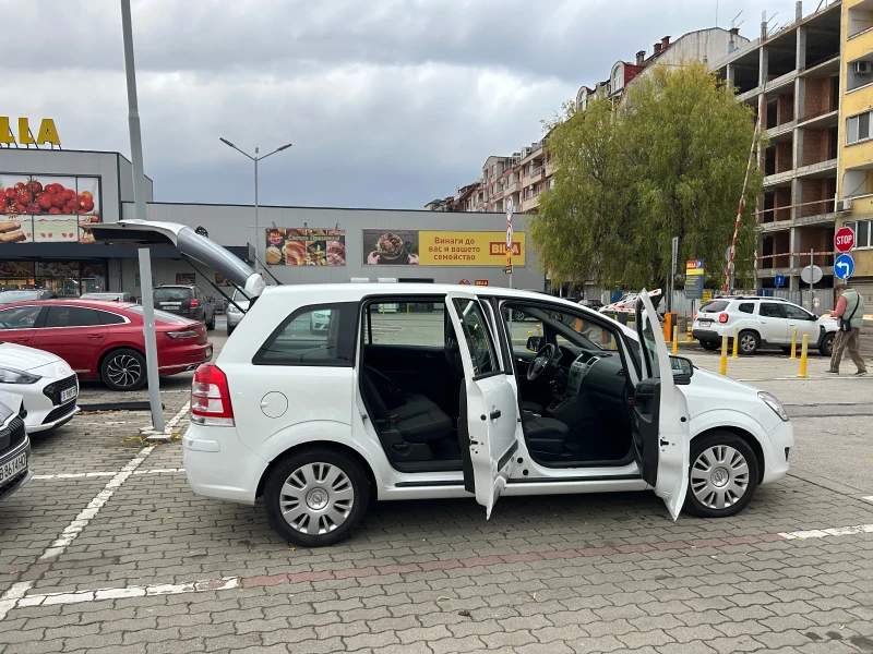Opel Zafira, снимка 6 - Автомобили и джипове - 52664717