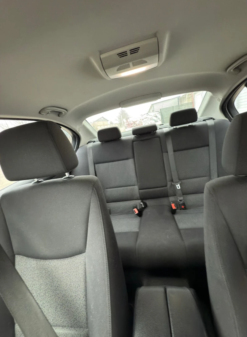 BMW 320, снимка 9 - Автомобили и джипове - 52819005