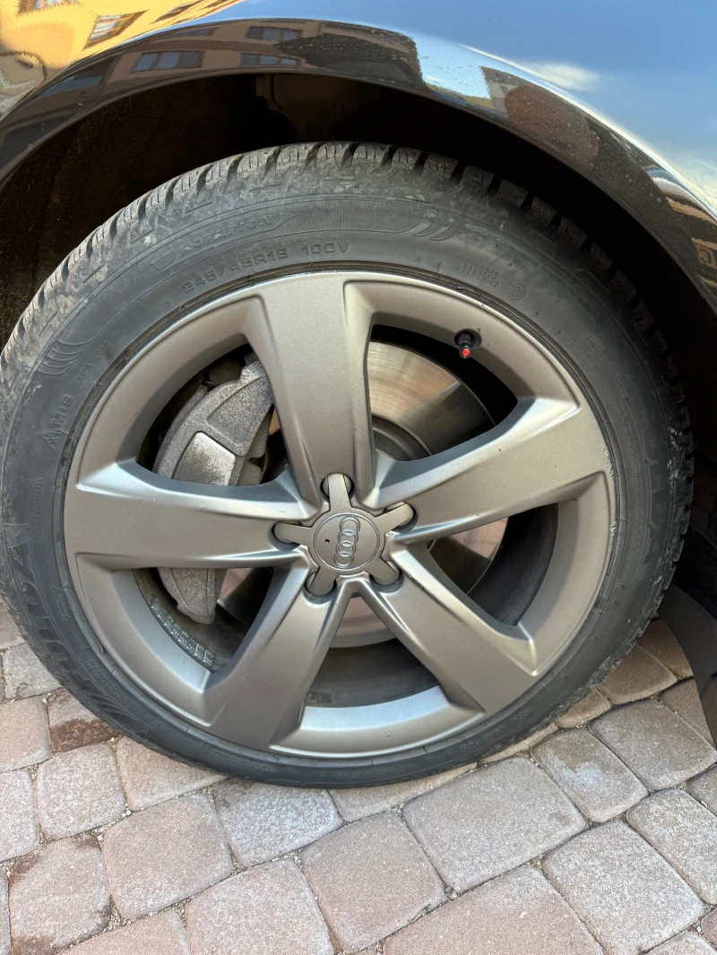 Audi A6 Цветът на слънце се мени черно минава на кафяво с , снимка 15 - Автомобили и джипове - 52957870