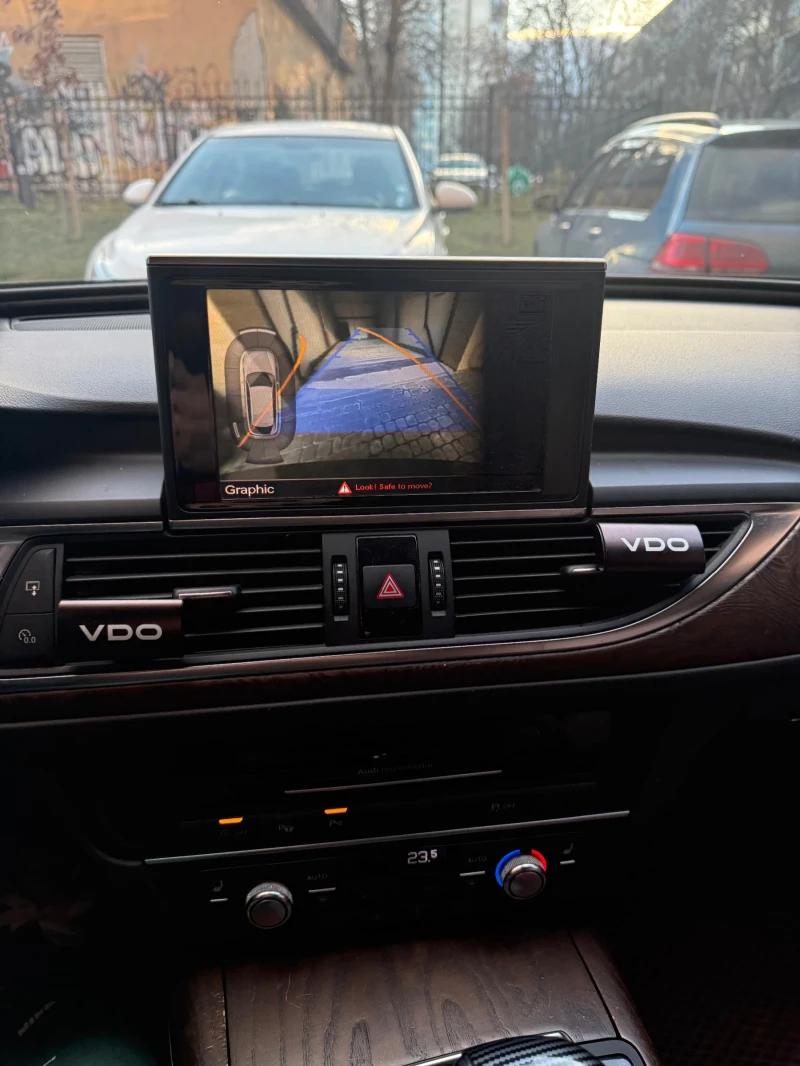 Audi A6 Цветът на слънце се мени черно минава на кафяво с , снимка 17 - Автомобили и джипове - 52957870