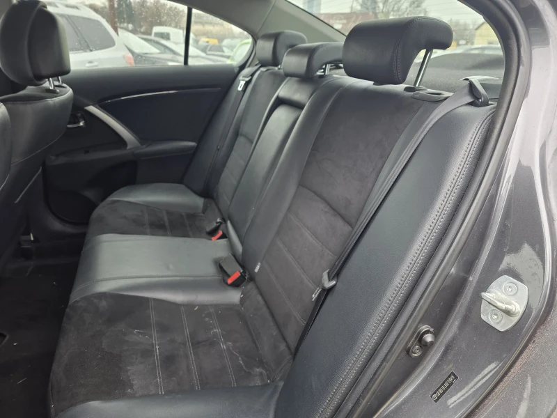 Toyota Avensis 2.0 D4D FACELIFT, NAVI., снимка 7 - Автомобили и джипове - 53175560