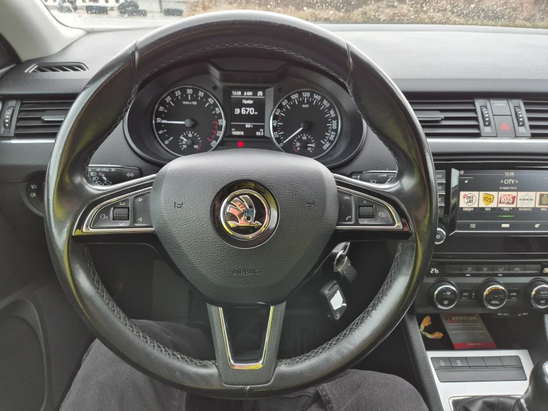 Skoda Octavia 1.6TDI 110ps. TOP, снимка 16 - Автомобили и джипове - 53406620
