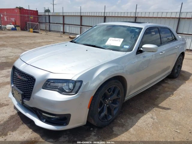Chrysler 300c 300 S - изображение 2