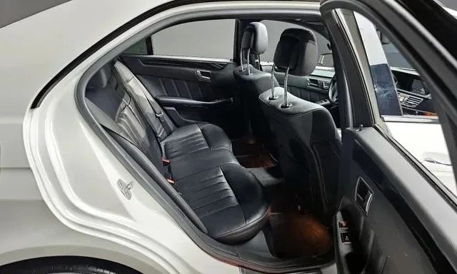 Mercedes-Benz E 220 67838км.!!! Очакван внос  - изображение 9