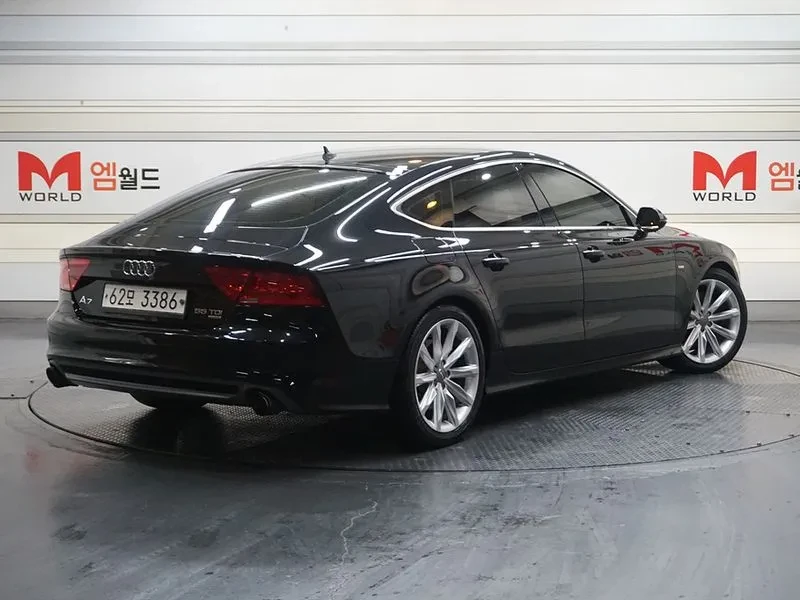 Audi A7 3.0 TDI Quattro - САМО 30% АВАНС, снимка 8 - Автомобили и джипове - 56158805