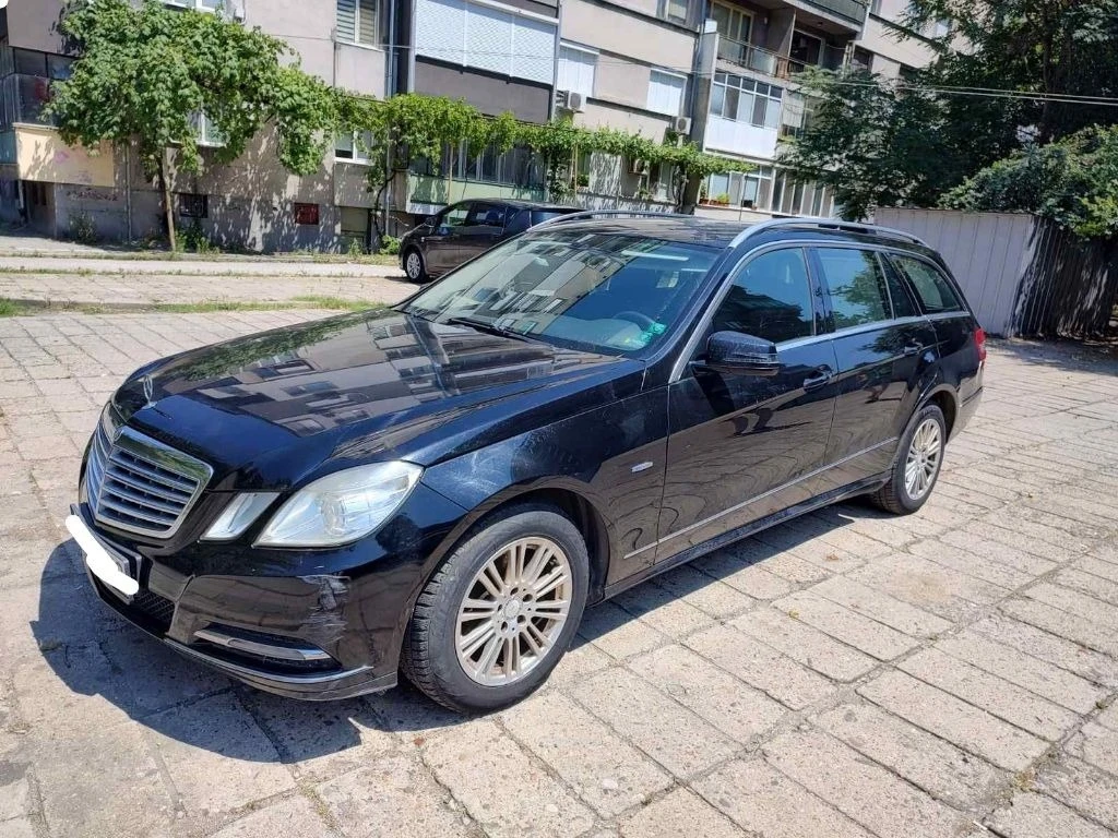 Mercedes-Benz E 200 Комби - изображение 3