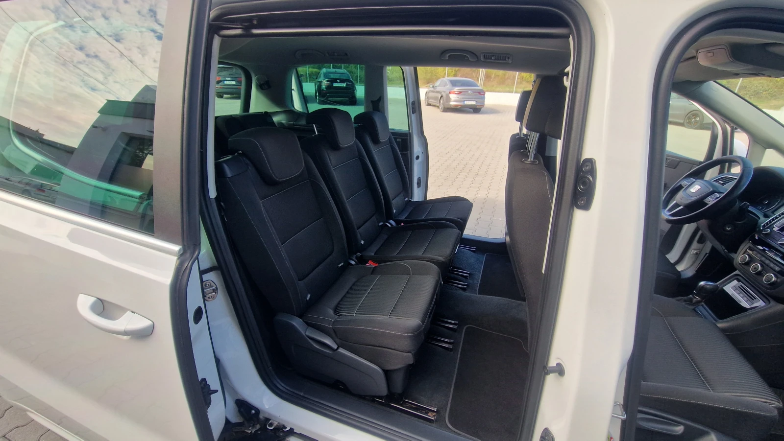 Seat Alhambra ЛИЗИНГ | Mobile.bg — изображение 12