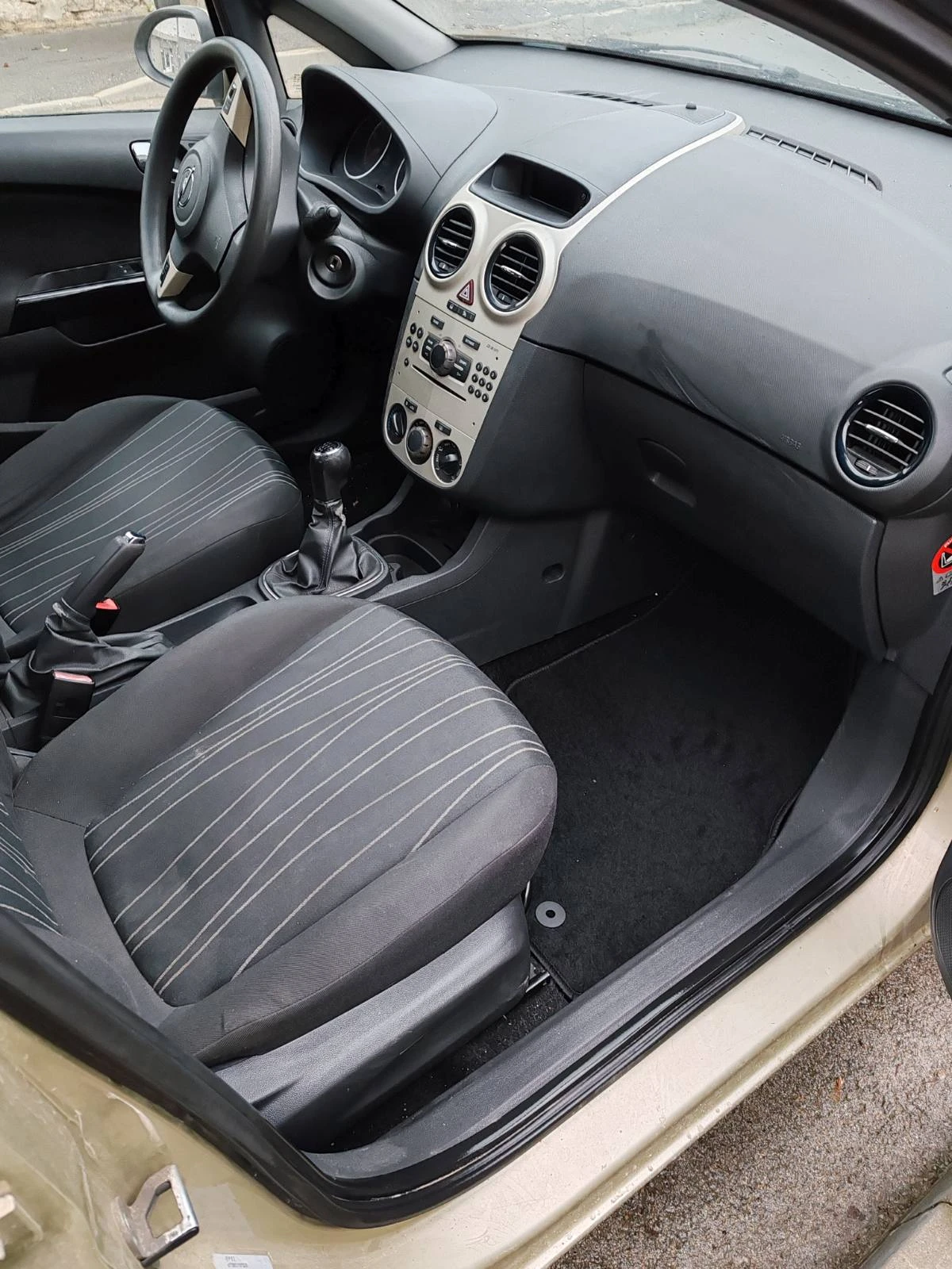 Opel Corsa  - изображение 6