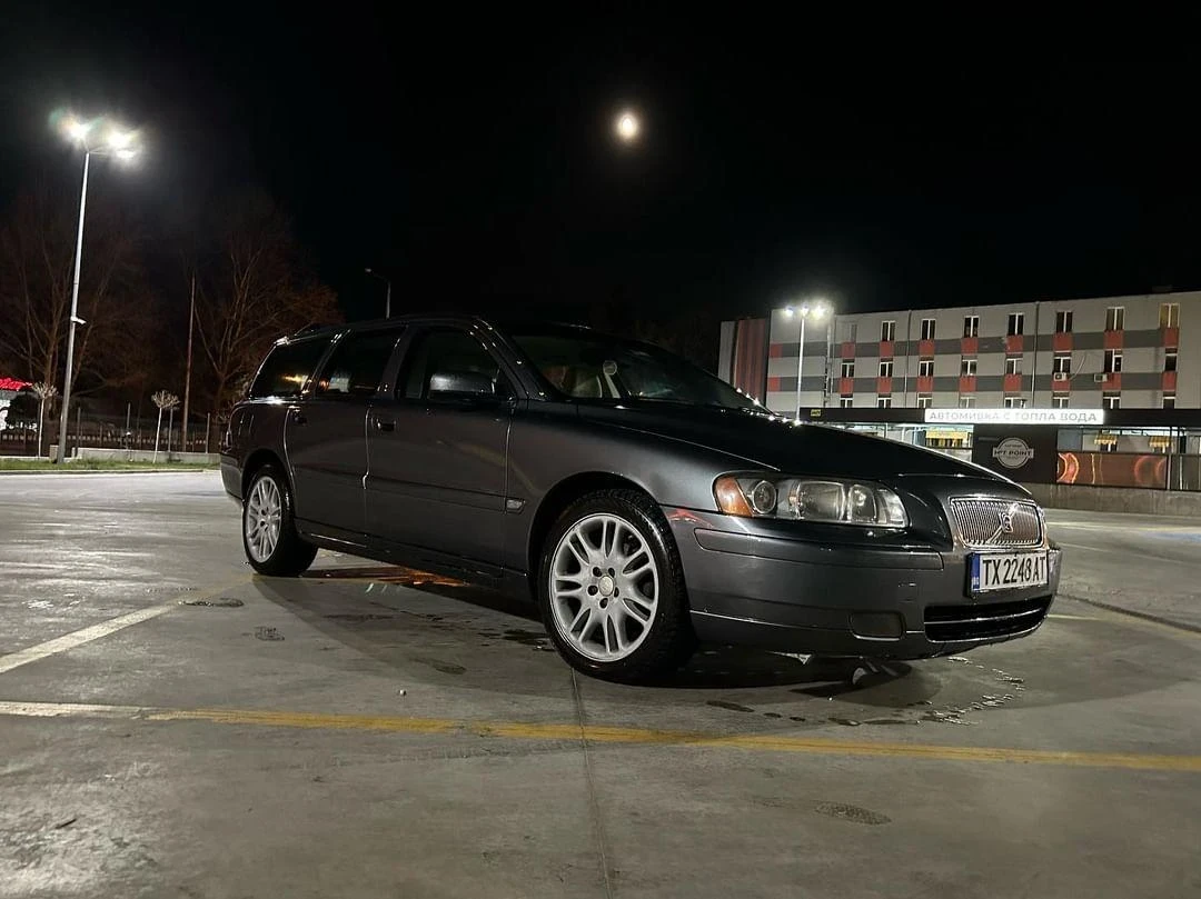 Volvo V70 D5 - изображение 2
