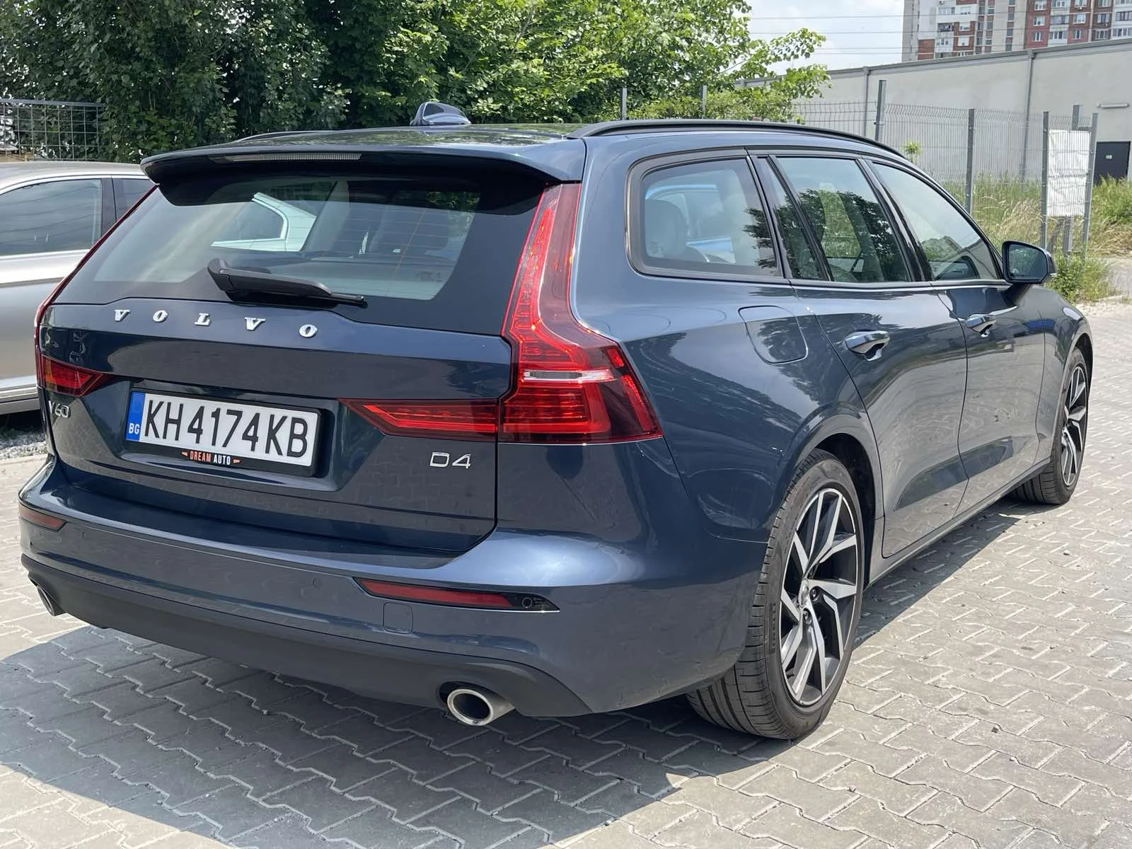 Volvo V60 D4 Business Plus 190 к.с Автомат, Сменен ангренаж - изображение 4