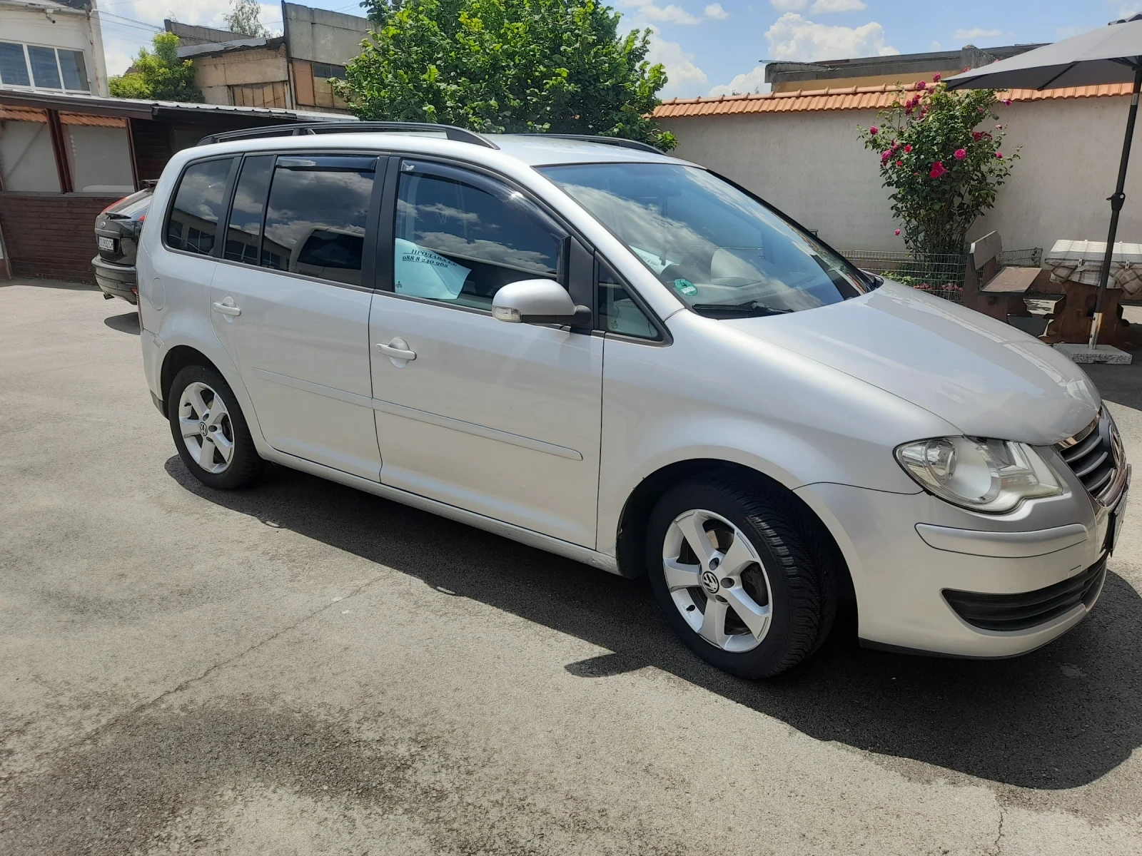 VW Touran Ван - изображение 2