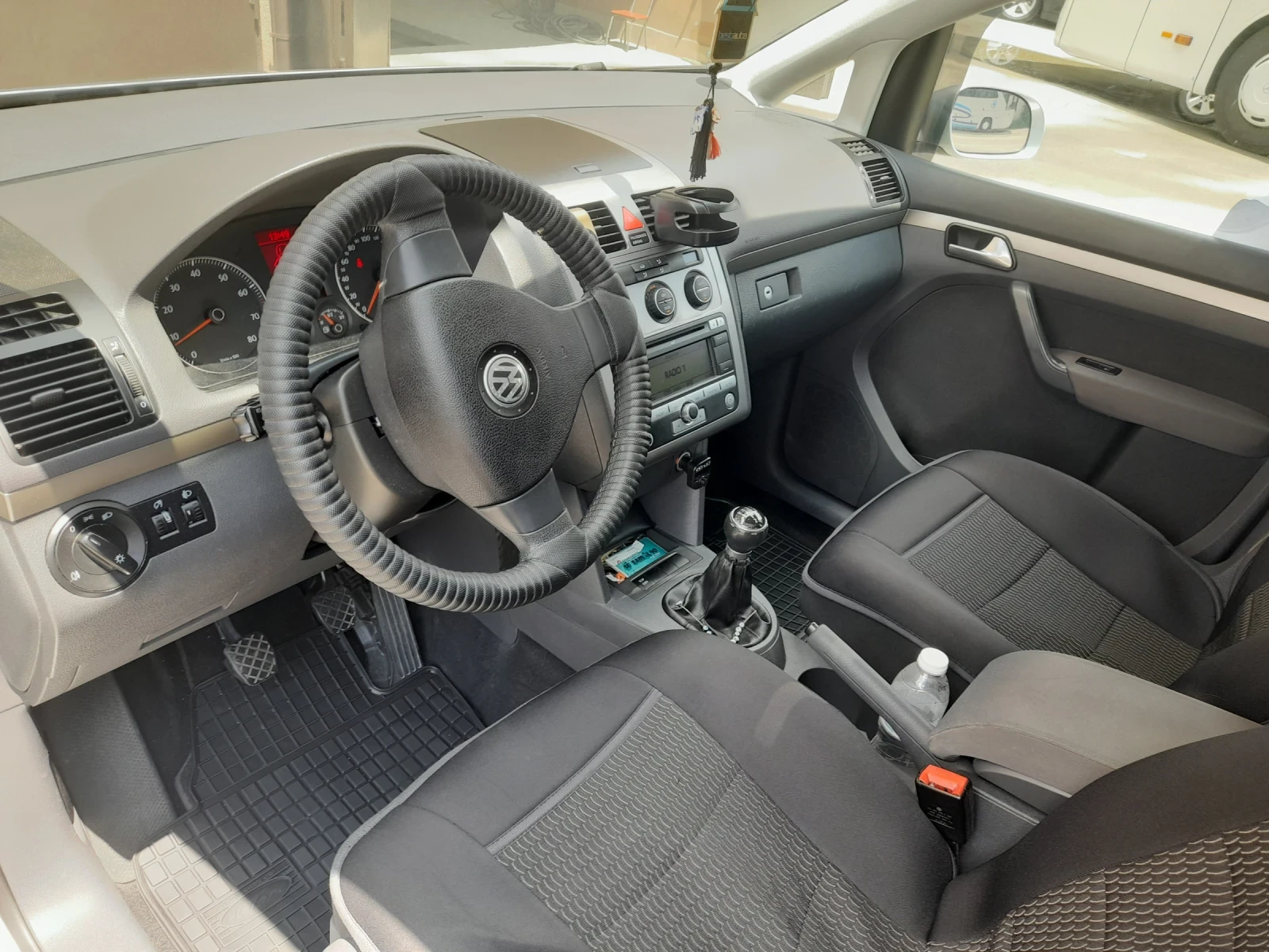 VW Touran Ван - изображение 5