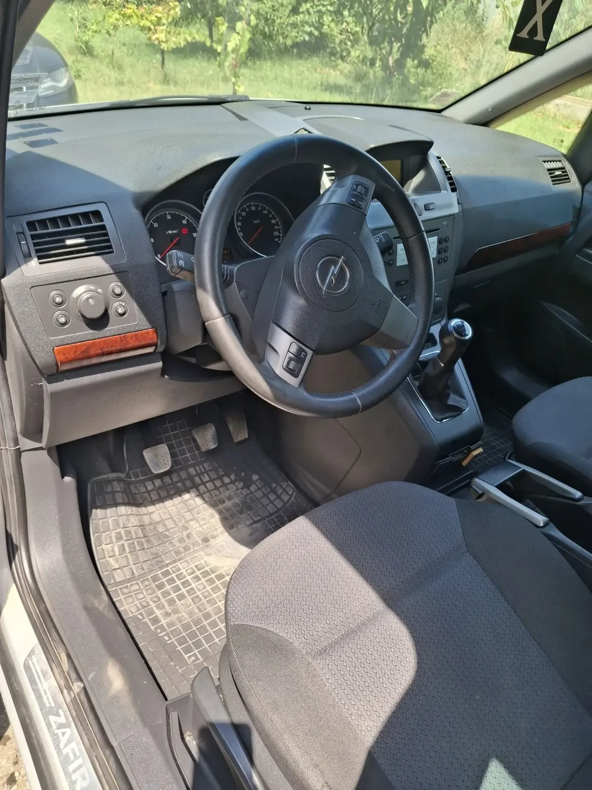 Opel Zafira  - изображение 10