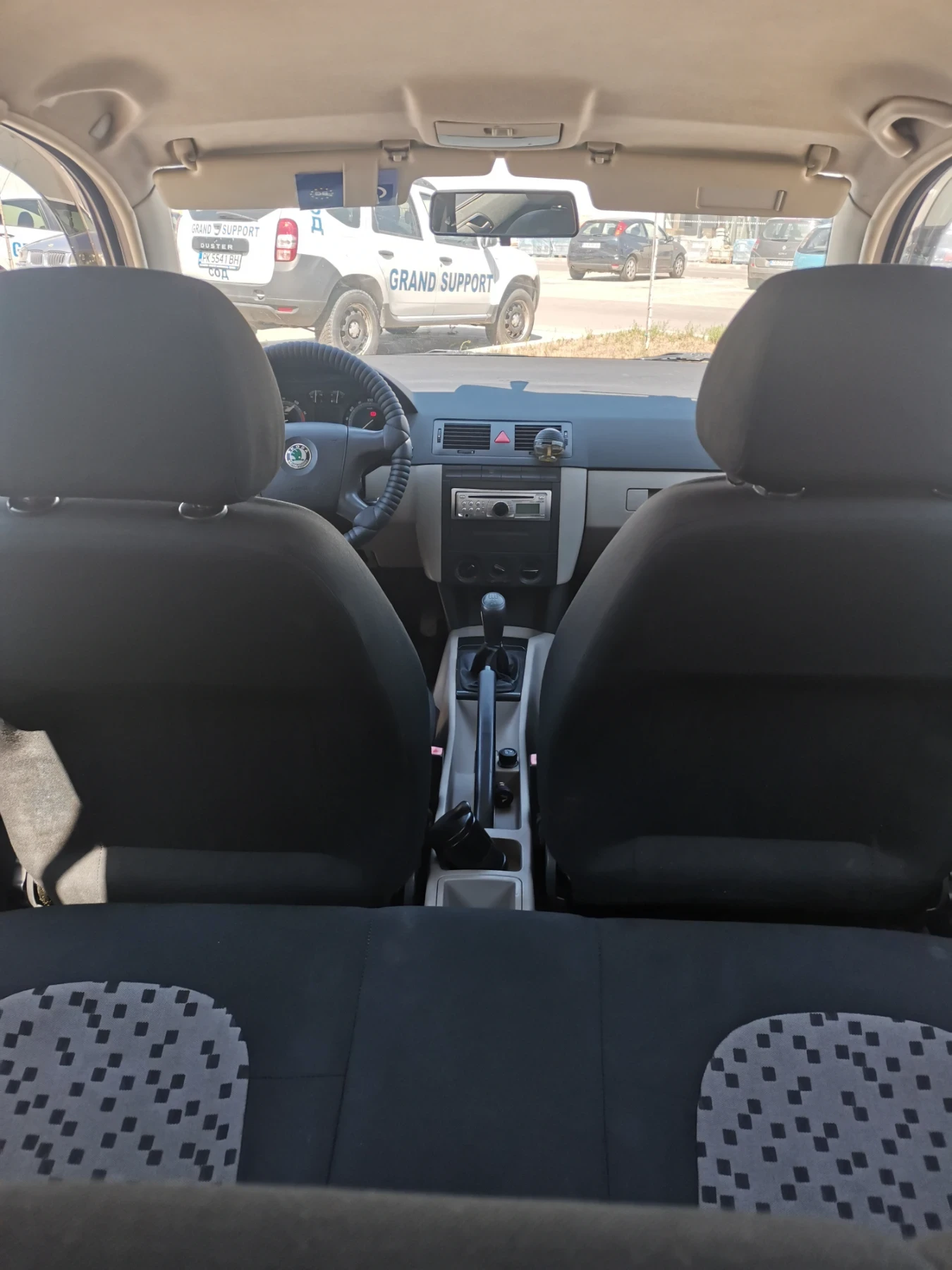 Skoda Fabia 1.4 16V  86 коня - изображение 8