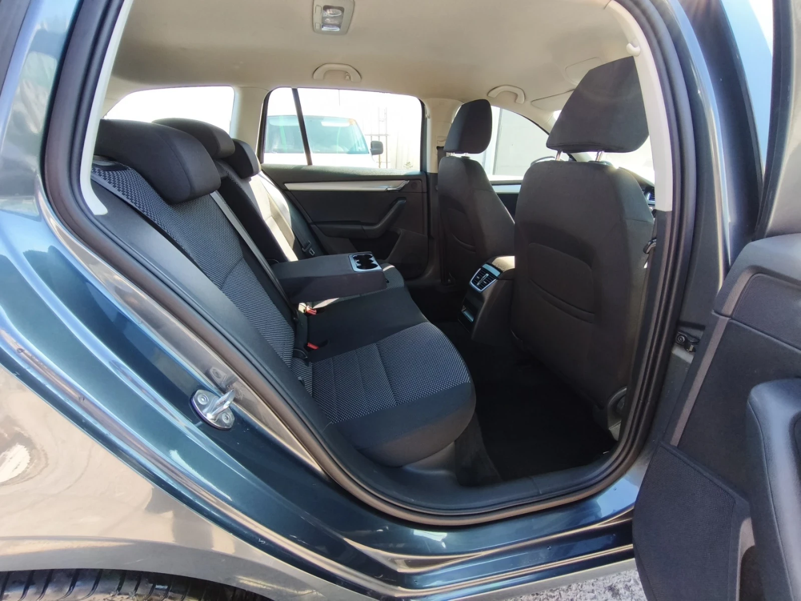 Skoda Octavia 1.6TDI-105. -5 Executive | Mobile.bg   14