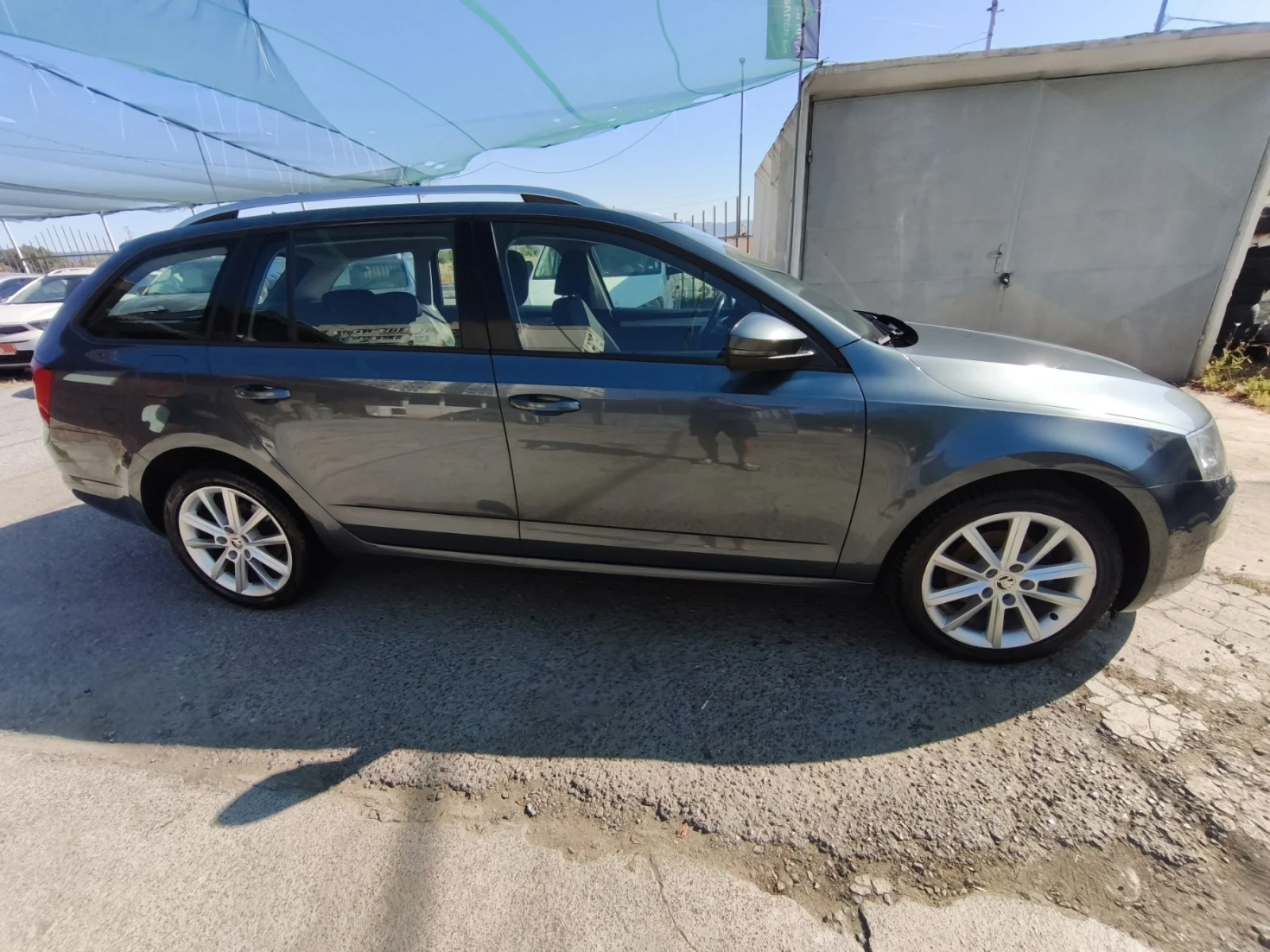 Skoda Octavia 1.6TDI-105к.с Евро-5б Executive - изображение 7