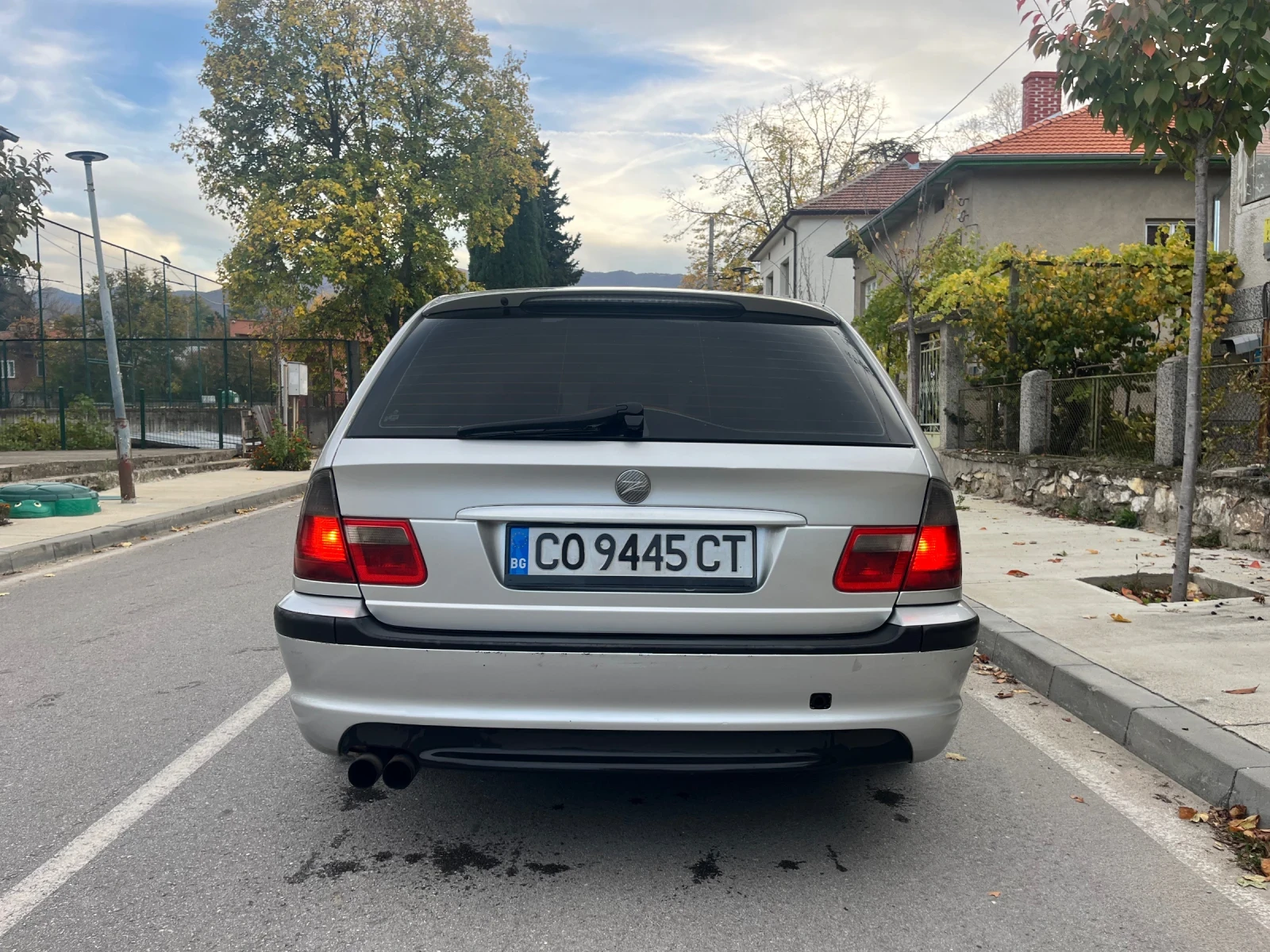 BMW 330 Ръчка, само задно - изображение 4