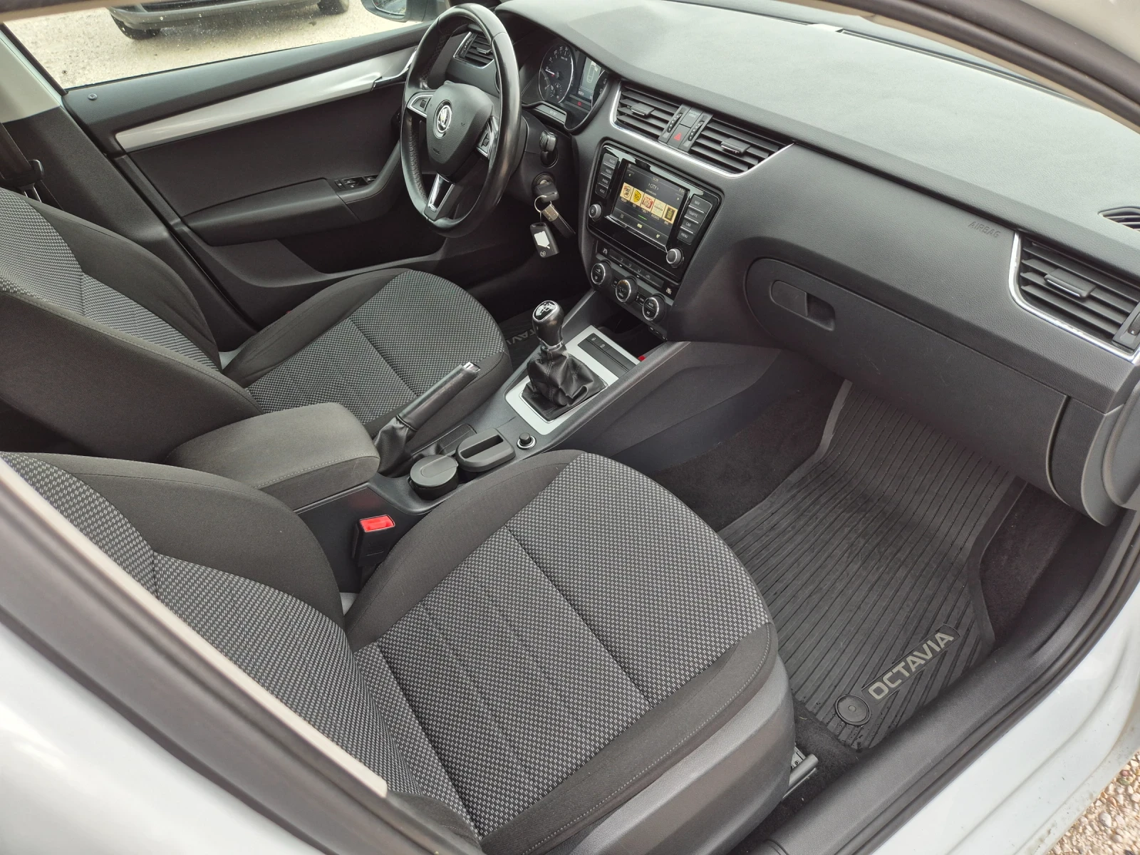 Skoda Octavia 1.6TDI 110ps. TOP | Mobile.bg � ����������� 9