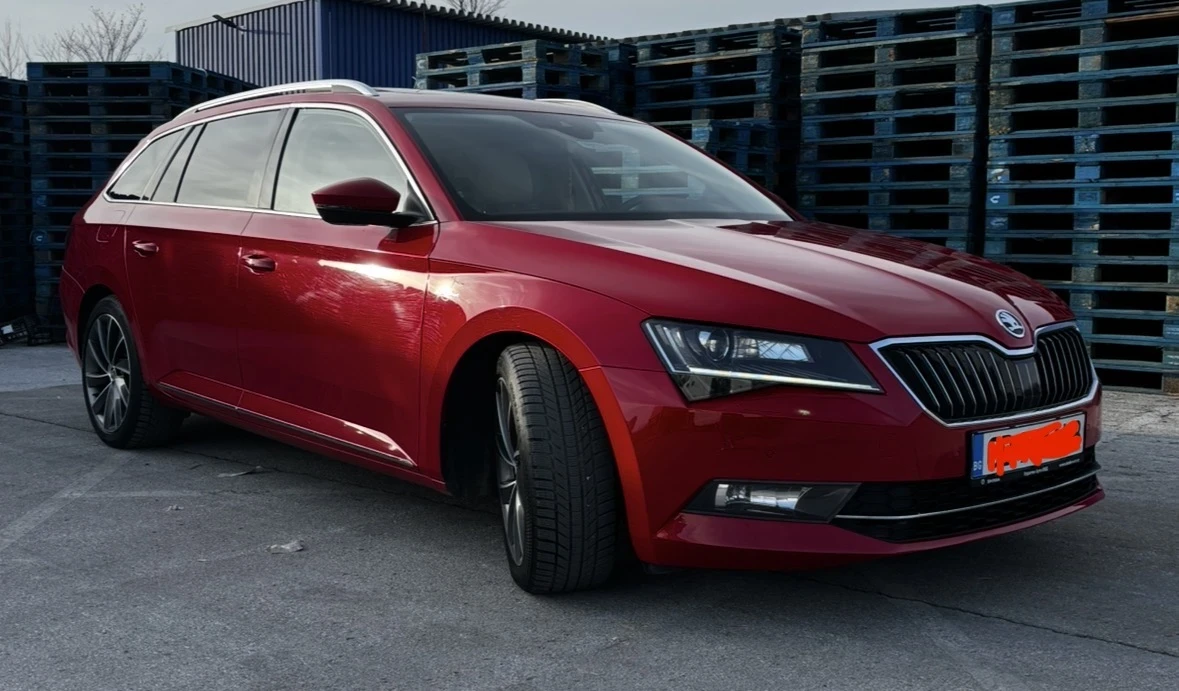 Skoda Superb Laurin&Klement 4x4, снимка 2 - Автомобили и джипове - 53758429