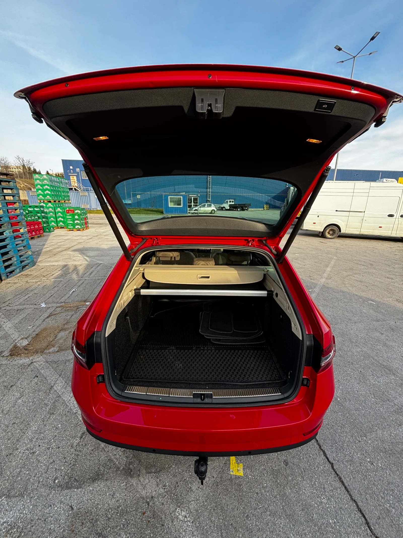 Skoda Superb Laurin&Klement 4x4, снимка 9 - Автомобили и джипове - 53758429