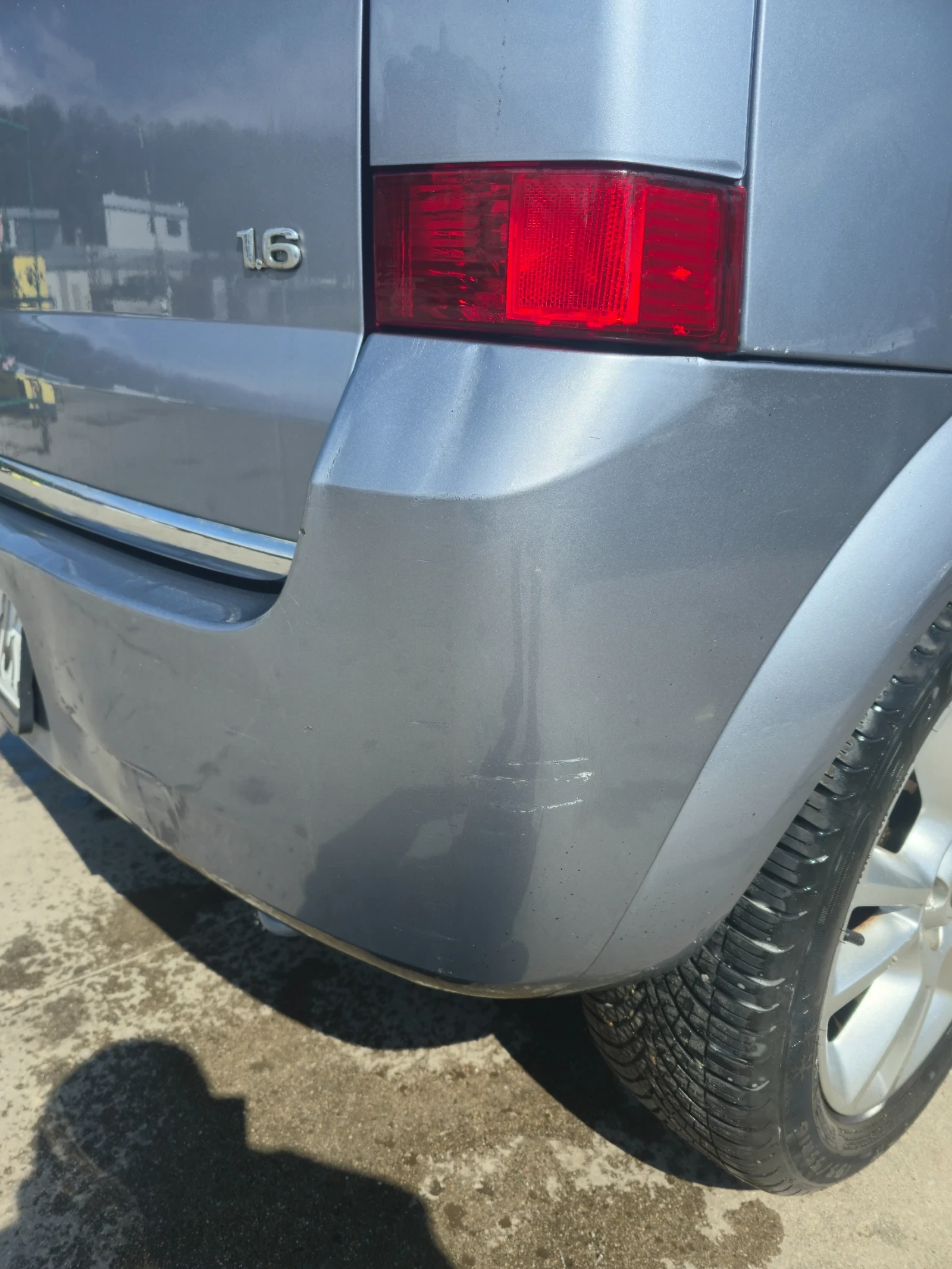 Opel Meriva 1.6 автомат  бензин + газ , снимка 16 - Автомобили и джипове - 54339634